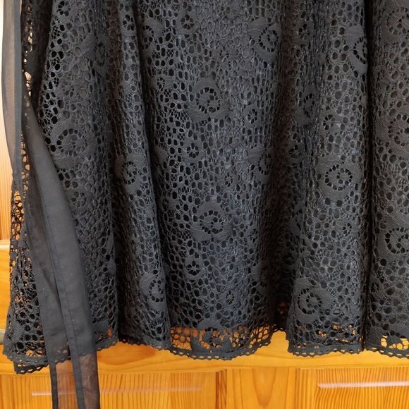 Cirana Lace Overly Skirt With Ribbon Belt LG - Picture 3 of 7